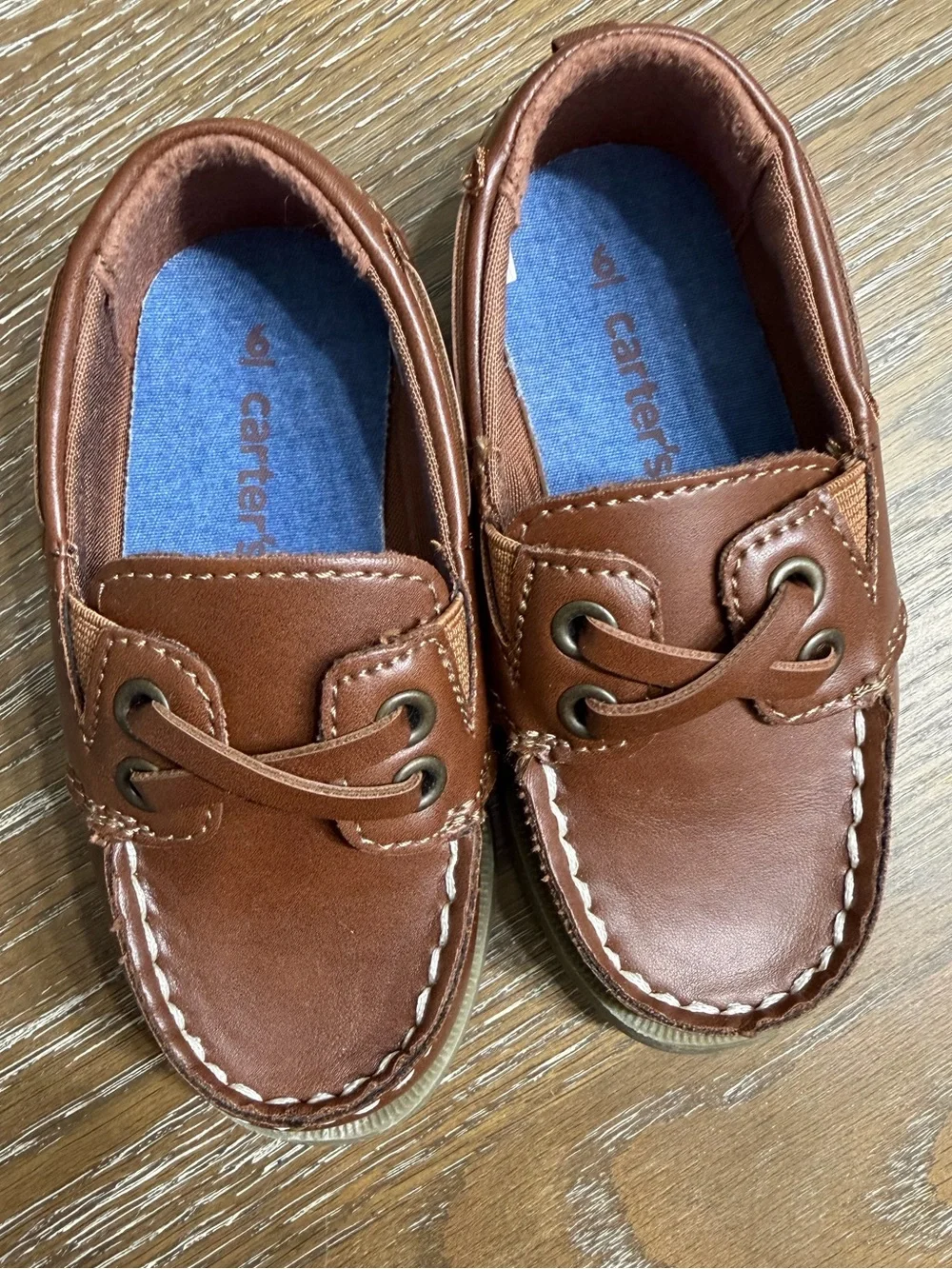 *NWOT* Carter's Bauk Boat Toddler Shoes 6